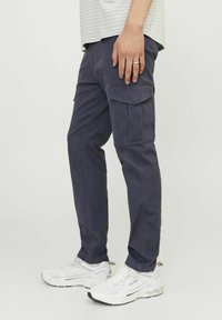 Jack & Jones Cargo trousers - india ink