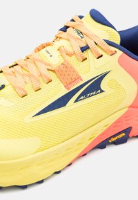 Altra TIMP 5 - Chaussures de running - coral
