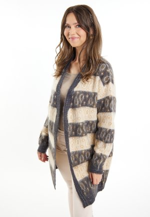 Strickcardigan mit abwechselnden cremefarbenen und grauen Streifen sowie einem strukturierten Muster. Offene Vorderseite, lange Ärmel, weiches Wollmischgewebe.