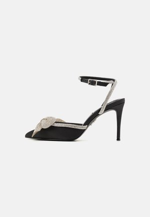 Steve Madden LUMINOSO - Páskové sandály  - black