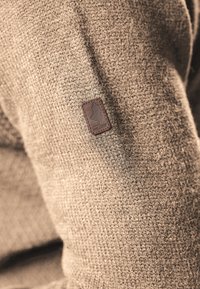 MCS - Sweter