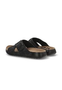 Sandalias de ante negro tipo slide con una tira ancha, detalle de hebilla ajustable y plantilla acolchada; suela de goma texturizada para mayor agarre.