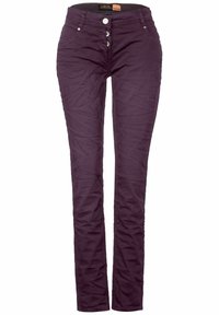 Pantalons en mélange de coton violet au design ajusté, avec cinq poches et une fermeture à bouton. Présente des coutures visibles et une légère texture.
