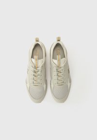 EA7 Emporio Armani LACES UNISEX - Sportcipő - silver birch/gold