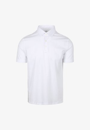 Weißes Poloshirt mit kurzen Ärmeln, flachem Kragen, Drei-Knopf-Leiste und weichem Baumwollstoff. Glatte Textur, einfaches Design und ohne Muster.