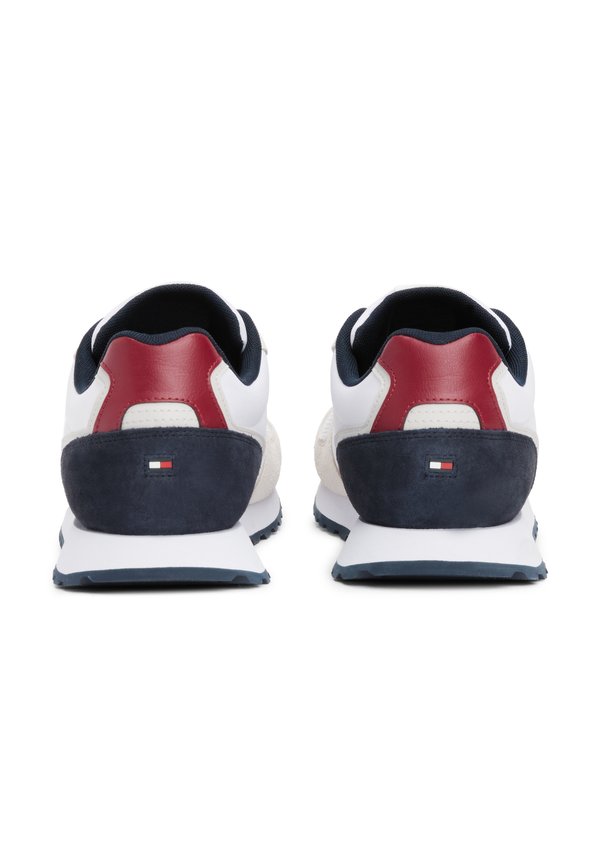 NEW RUNNER - Trainers3