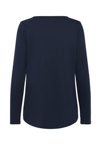 Camicia a maniche lunghe blu navy con collo rotondo, texture morbida e orlo arrotondato. Presenta dettagli di cucitura minimi e nessun motivo visibile.