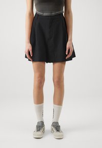 GAP - Shorts - black Thumbnail-Bild 1