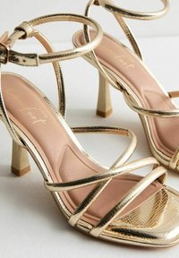 New Look MULTI-STRAP  - Sandali - gold