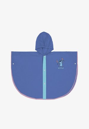 Un imperméable bleu en style poncho avec une capuche, décoré d'un motif Stitch et fermé par un bouton turquoise, souligné d'une bordure rose.