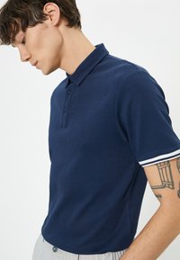 Koton Poloshirt - dark blue