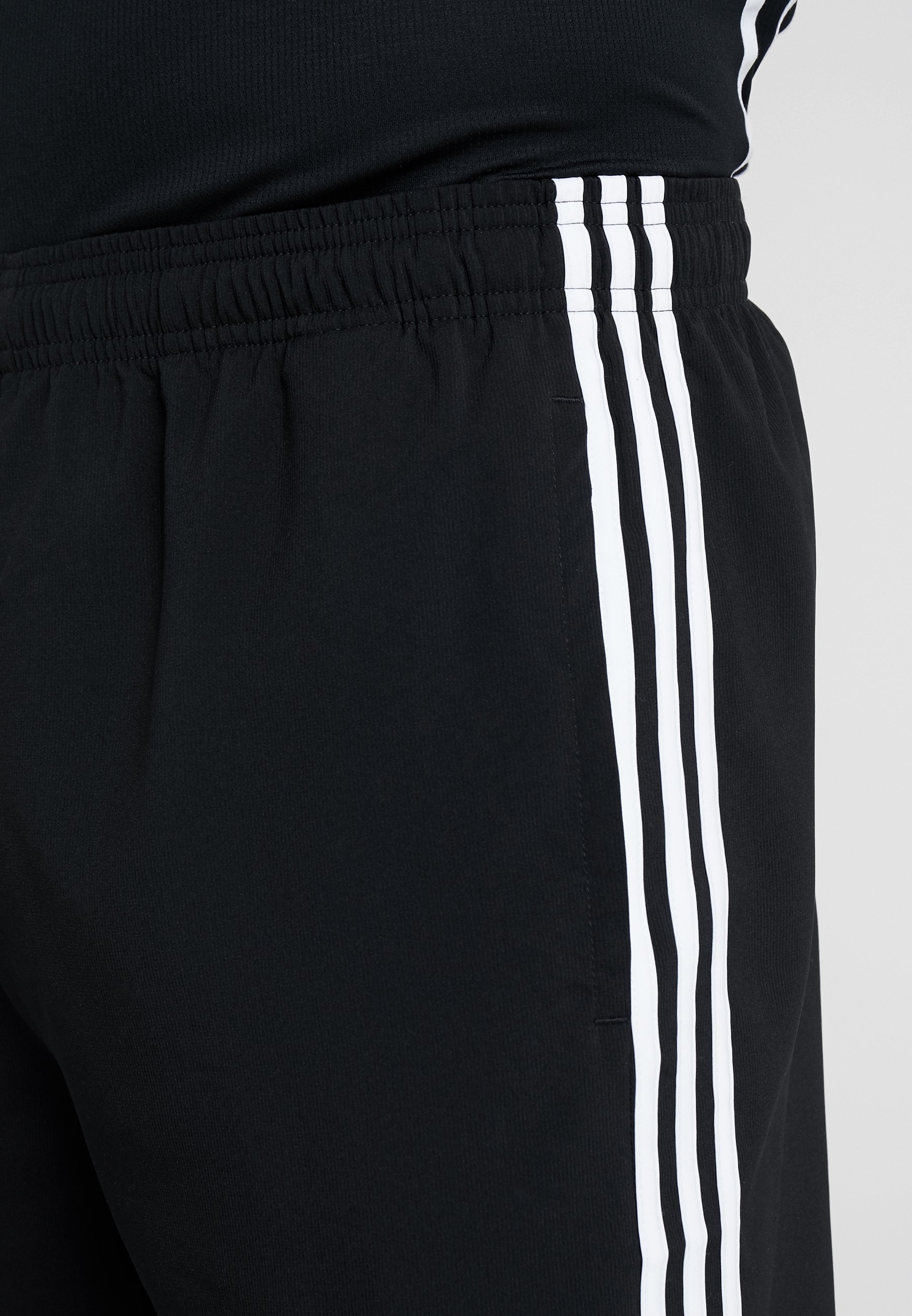 adidas Performance CHELSEA ESSENTIALS PRIMEGREEN SPORT SHORTS - Korte  broeken - black/white/Zwart - Zalando.nl