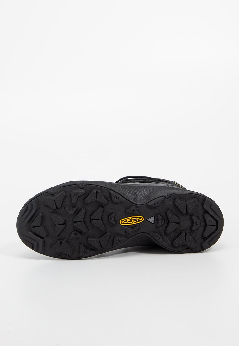 UNEEK SNK CHUKKA II