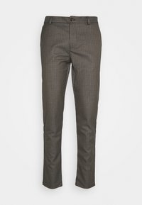 Pantalon à carreaux marron avec une coupe slim, doté d'une fermeture boutonnée et d'un design à partie avant plate. Le matériau semble lisse avec un léger éclat.
