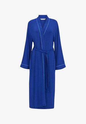 Lange blauwe jurk met lichtblauwe biezen, wijde mouwen en een strikceintuur, getoond op een witte achtergrond.