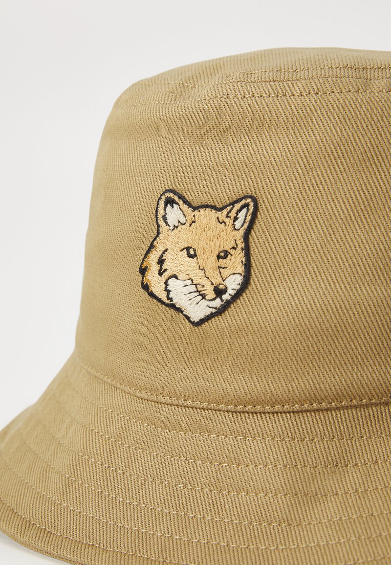 Maison Kitsuné BOLD FOX HEAD BUCKET HAT UNISEX Hat chino beige