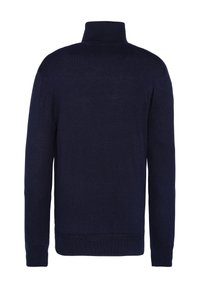 Dunkelblauer Strickpullover mit hohem Kragen und langen Ärmeln, glatte Textur mit gerippten Bündchen und Saum, minimalistisches Design.