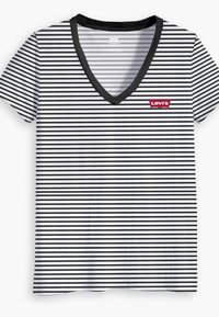 Biała koszulka z dekoltem w kształcie litery V w cienkie czarne poziome paski oraz małym czerwonym logo Levi's na lewej piersi.