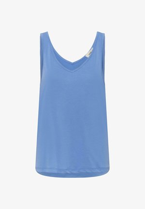 Vaaleansininen hihaton V-kaula-aukkoinen toppi, jossa on yksinkertainen malli ja pieni kangasmerkki kaula-aukon lähellä valkoisella taustalla.