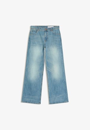 Hellblaue Jeans mit weitem Bein aus Denim. Hat fünf Taschen, einen Knopfverschluss und eine ausgewaschene Struktur an den Beinen. Gerader Schnitt an den Knöcheln.