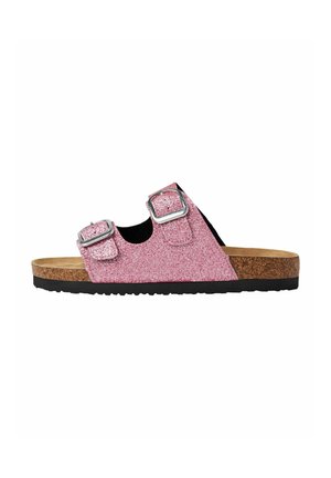 Ružová trblietavá otvorená sandála s dvoma nastaviteľnými striebornými prackami, korkovou stielkou a čiernou textúrovanou podrážkou.