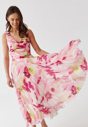 TATUUM BELLA - Day dress - fuhsia