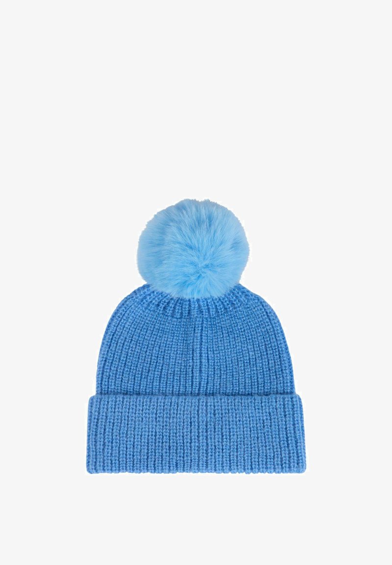 Berretto lavorato a maglia blu con risvolto e un soffice pom-pom in cima. Texture morbida con un motivo a coste uniforme.