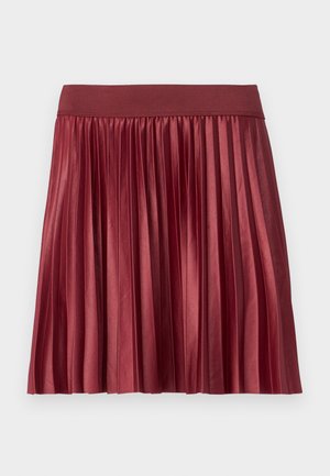 Záhybová sukňa vyrobená z lesklej burgundskej tkaniny s širokým elastickým pásom. Dĺžka je nad kolená a má vertikálne záhyby po celej ploche.