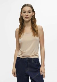 Object TANK U-AUSSCHNITT - Top - humus