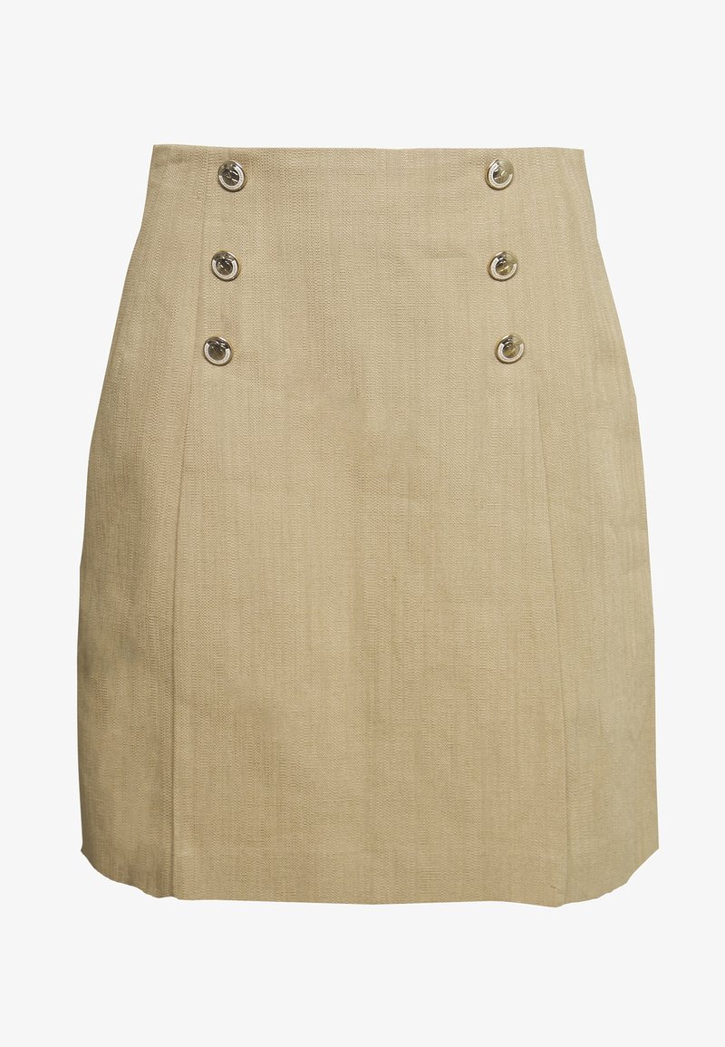 Béžová sukně vyrobená z texturované tkaniny, která má vpředu čtyři stříbrné knoflíky, s rovnou siluetou a jemnými sklady.