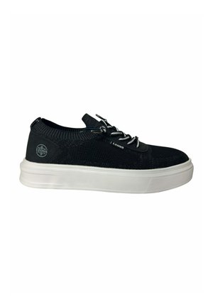 MONTELAR - Sneaker low - black
