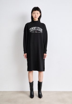 VARSITY MOCK NECK DRESS - Hverdagskjole - black