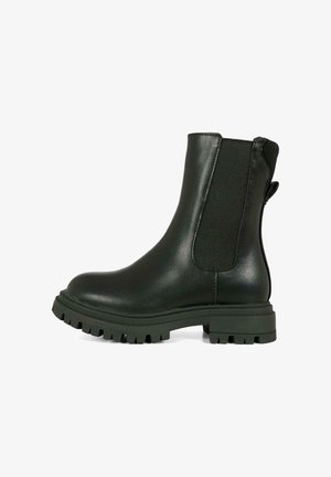 Zielone botki za kostkę wykonane z błyszczącej skóry, z elastycznymi panelami bocznymi, uchwytem do zakładania oraz masywną podeszwą z bieżnikiem zapewniającą przyczepność.