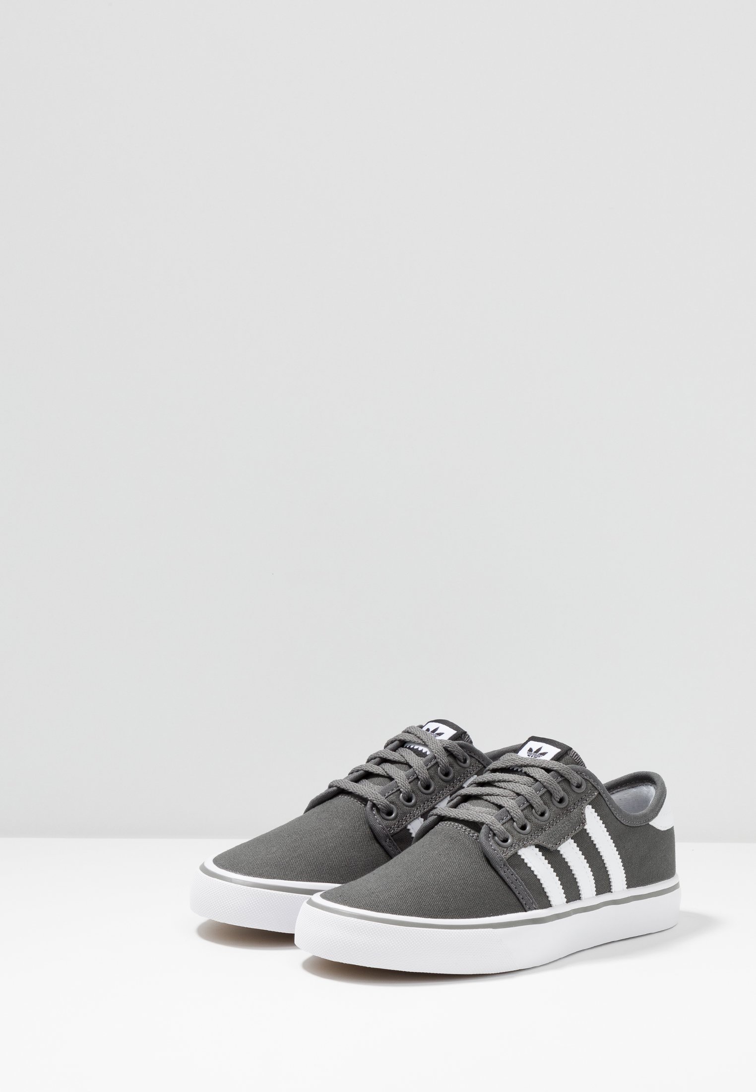 adidas seeley ash