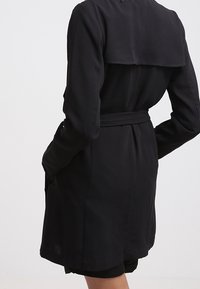 ONLY Abrigo corto - black