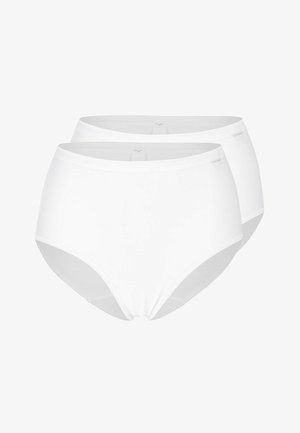 Zwei schlichte weiße Slips mit hoher Taille, frontal gezeigt, betonen vollständige Abdeckung und glattes Stoffdesign.