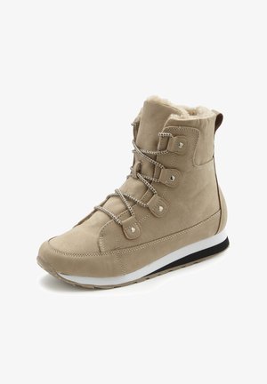 Hellbrauner Wildleder-Stiefelette mit Kunstfellfutter, runder Zehenpartie und Schnürung mit sechs Ösen. Verfügt über eine weiße Zwischensohle und eine profilierte schwarze Außensohle.
