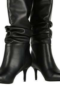LOLA CASADEMUNT Botas - black