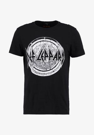 T-shirt in cotone nero con una grande grafica circolare in stile vintage e il testo "Def Leppard" in carattere bianco usurato.