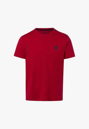 Czerwona koszulka z krótkim rękawem i okrągłym dekoltem, z małym czarnym logo po lewej stronie klatki piersiowej, jednolity wzór, na białym tle.