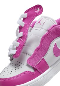 Jordan JORDAN 1 UNISEX różowy