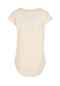 Lichtbeige kortemouwen top met ronde hals, zachte textuur, gebogen zoom en opgerolde mouwen. Eenvoudig en veelzijdig ontwerp.