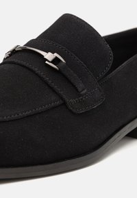 Pier One Puvunkengät - black