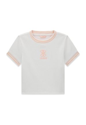Wit geribd T-shirt met korte mouwen, een lichtroze gestreepte kraag en mouwranden, met een klein roze geborduurd Guess-logo op de borst.