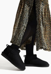 Gooce WIN - Botas para la nieve - black