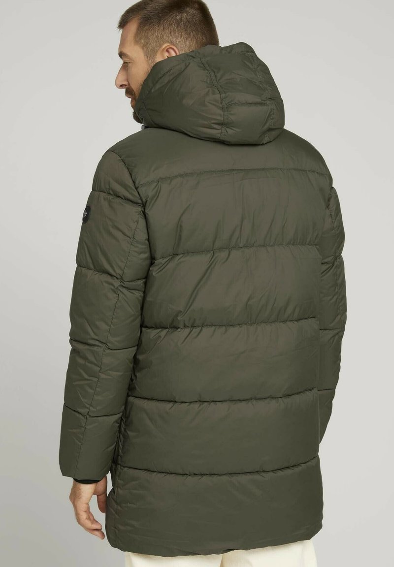 Herren Trenchcoats | TOM TAILOR LONG PUFFER Wintermantel olive night green/oliv - WT94206 Herren Trenchcoats | TOM TAILOR LONG PUFFER Wintermantel olive night green/oliv - WT94206