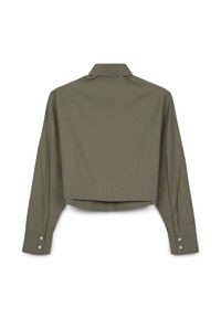 Maglietta verde oliva a maniche lunghe con polsini abbottonati e colletto classico. Realizzata in un tessuto morbido e leggero.