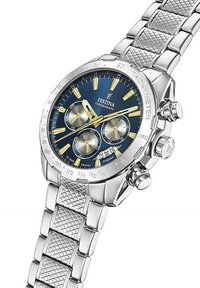 Orologio cronografo argento con quadrante blu, indicatori accentati in giallo e bracciale in metallo argentato texture. Presenta diversi sotto-quadranti e un tachimetro.