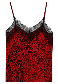 Camisole rouge à imprimé léopard avec bordure en dentelle noire sur le décolleté et les bretelles, coupe décontractée et tissu doux.