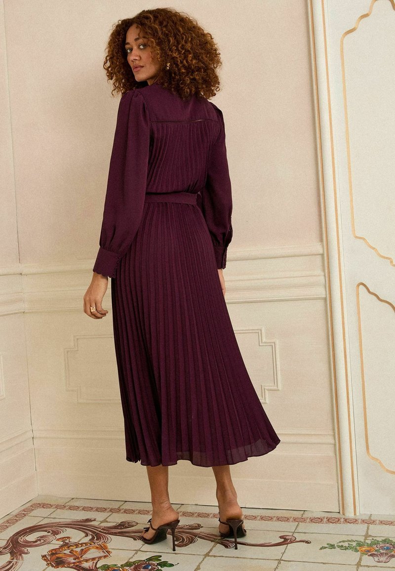 Love Roses REGULAR FIT MIDI Abito a camicia cherry red/malva